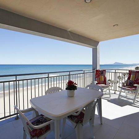Apartamento Frente Al Mar Белрегуарт Екстериор снимка