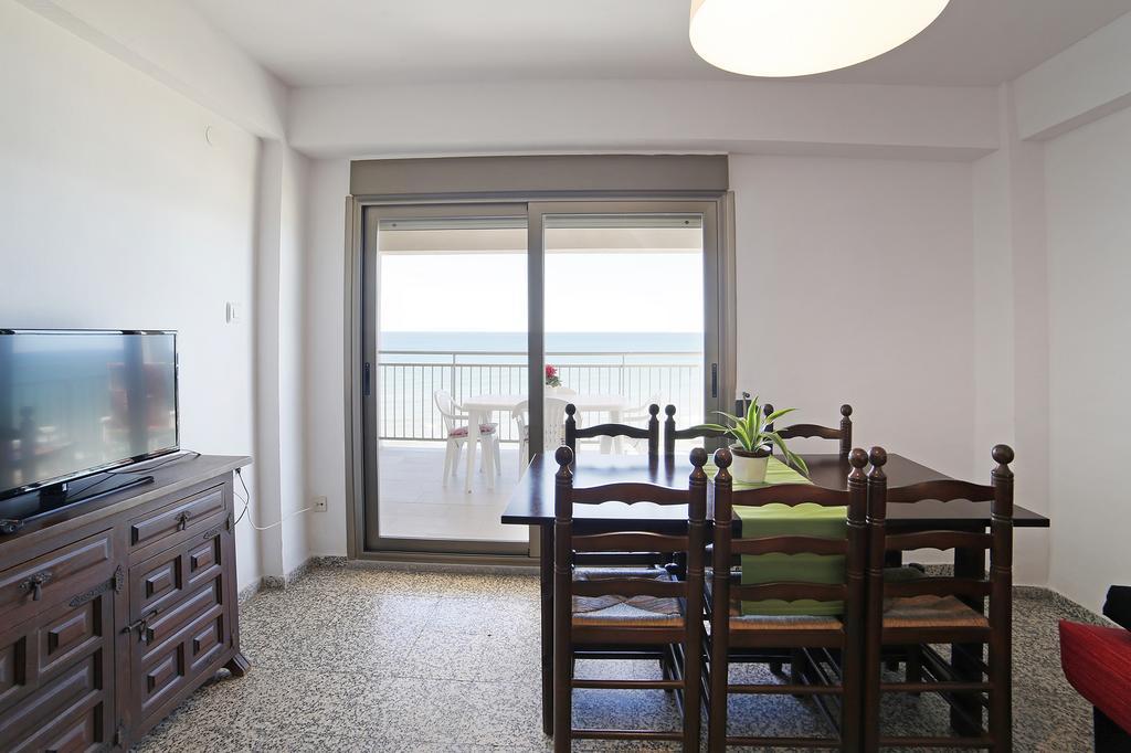 Apartamento Frente Al Mar Белрегуарт Екстериор снимка