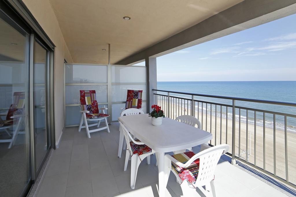 Apartamento Frente Al Mar Белрегуарт Екстериор снимка