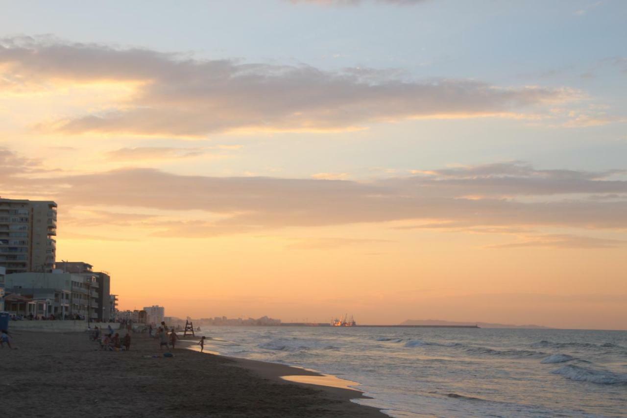 Apartamento Frente Al Mar Белрегуарт Екстериор снимка